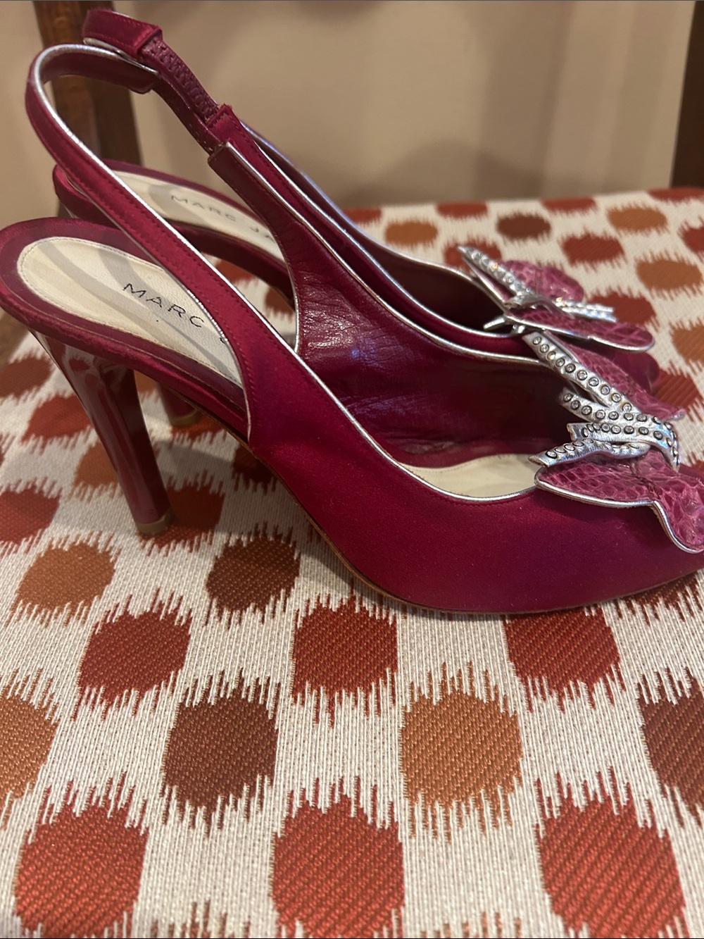 Marc Jacobs Burgundy Red Slingback Heels with Butterfly Stud Accent - Picture 4 of 8